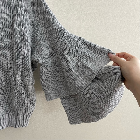 NWT Express Crop Grey Sweater - Picture 4 of 8